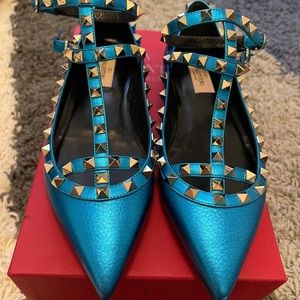 Electric blue Valentino Rockstud Flats
